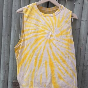 Sage Collective Yellow Tie Dye Muscle Tank Sleeveless Athleisure Top - Large